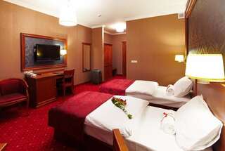 Отель Hotel Grodzki Business & Spa Старгард Улучшенный двухместный номер с 1 кроватью или 2 отдельными кроватями-6